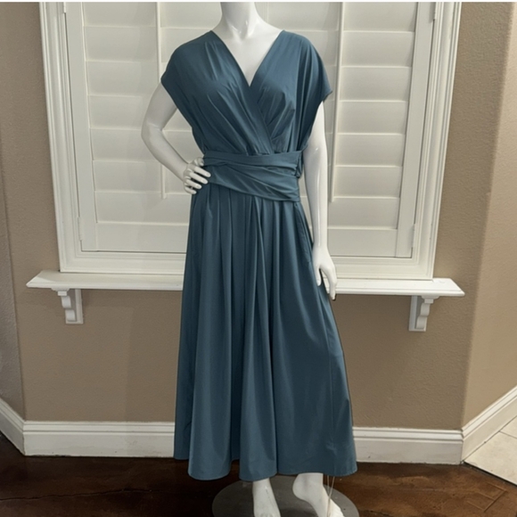 Halara Breezeful V Neck Short Sleeve Side Pocket Tie Back
Quick Dry Midi Dress - Picture 1 of 12